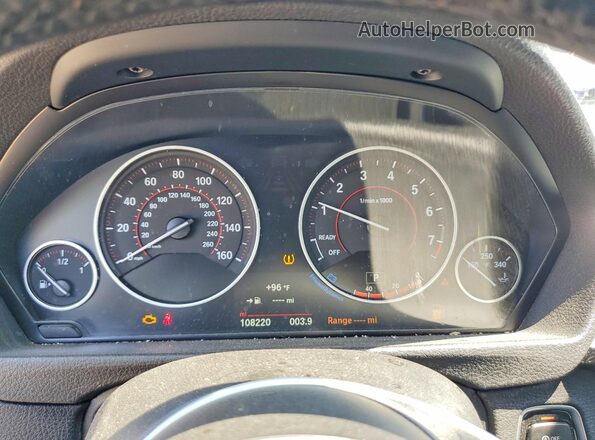 WBA8D9C34HA004413 2017 BMW 3 SERIES White ხელსაწყოთა პანელის ხედი