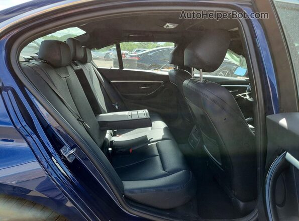 WBA8D9C52JA608386 2018 BMW 3 SERIES Blue Rear seats view