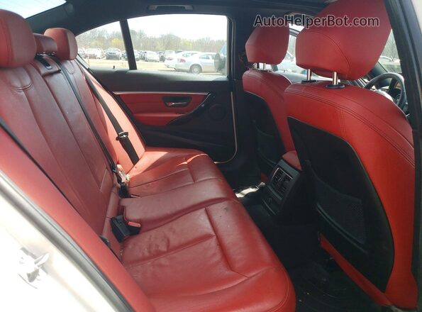 WBA8D9C56JEB35832 2018 BMW 3 SERIES White Rear seats view