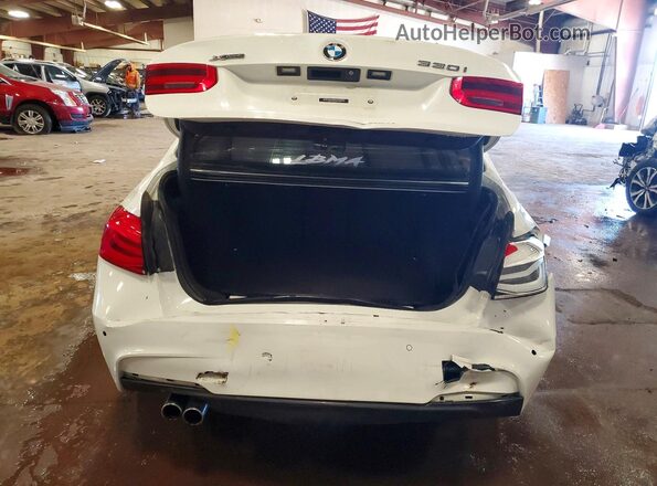 WBA8D9C5XJA012829 2018 BMW 3 SERIES White Вид ззаду