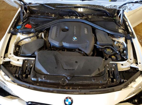 WBA8D9C5XJA012829 2018 BMW 3 SERIES White Вид задньої частини салону