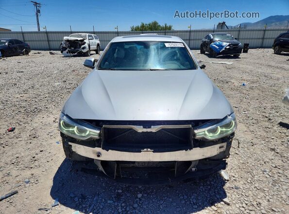 WBA8D9C5XJA013348 2018 BMW 3 SERIES Silver Դիմացի տեսք