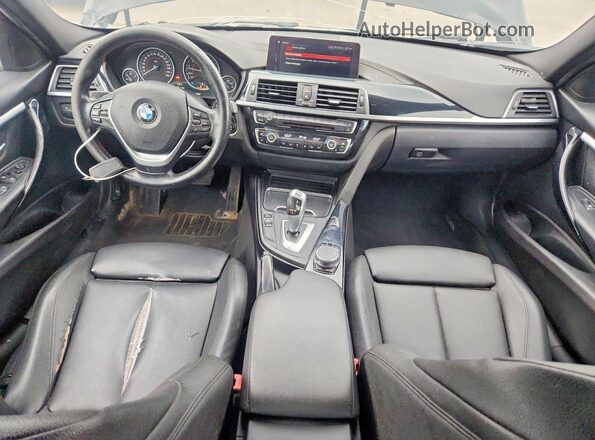 WBA8D9C5XJEM34527 2018 BMW 3 SERIES Black Вид панелі приладів