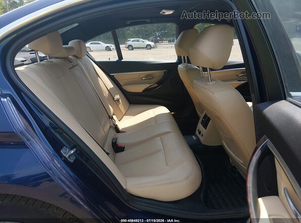 WBA8D9G54HNT91548 2017 BMW 3 SERIES Blue Widok naklejki z numerem VIN