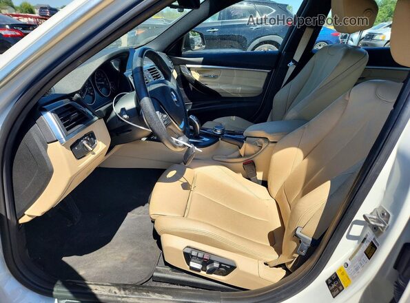 WBA8D9G54JNU67128 2018 BMW 3 SERIES White Front interior view