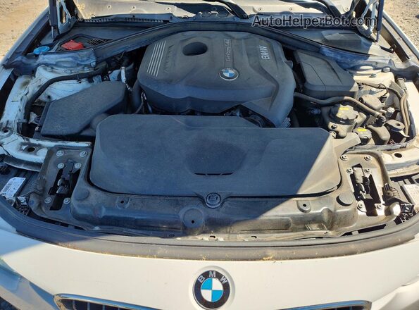 WBA8D9G54JNU67128 2018 BMW 3 SERIES White Rear interior view