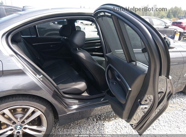 WBA8E1C30HA029680 2017 BMW 3 SERIES Gray Vista de la etiqueta del VIN