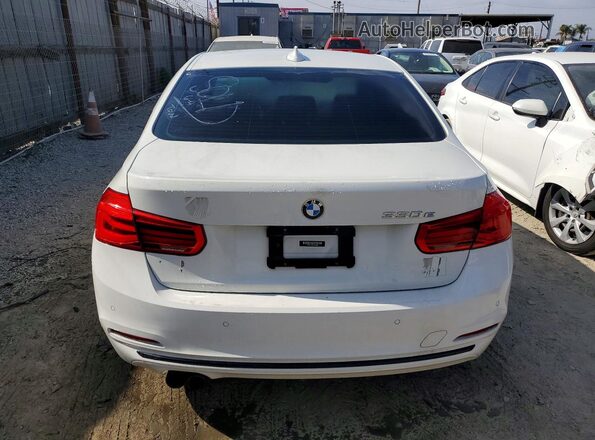 WBA8E1C32HA159282 2017 BMW 3 SERIES White უკანა ხედი