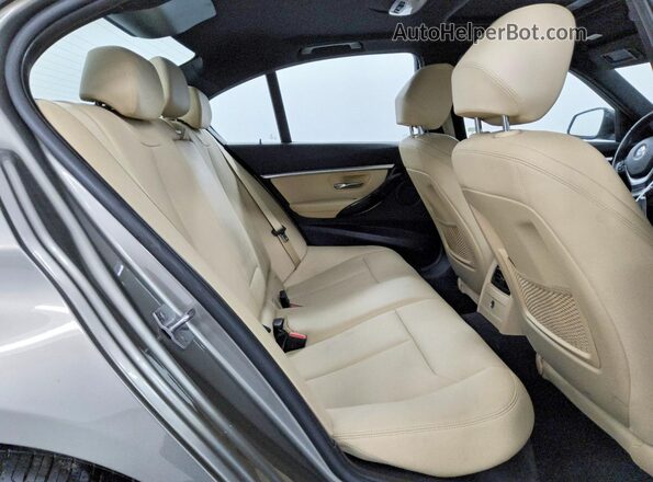 WBA8E1C51JA758617 2018 BMW 3 SERIES Gray Вид задніх сидінь