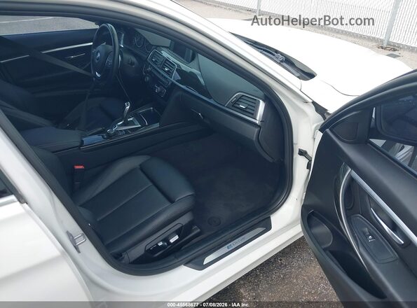 WBA8E1C52JA755922 2018 BMW 3 SERIES White Vista interior delantera