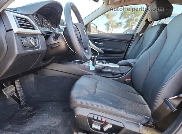 WBA8E1G33HNU18266 2017 BMW 3 SERIES Black წინა სალონის ხედი