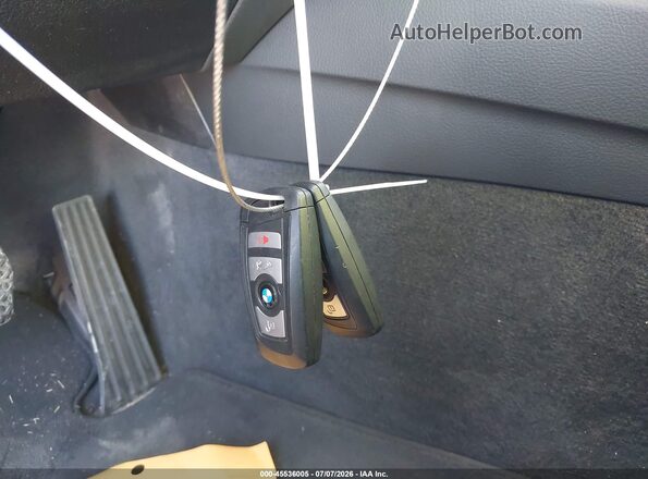 WBA8E1G55HNU15192 2017 BMW 3 SERIES Серый Вид панели приборов