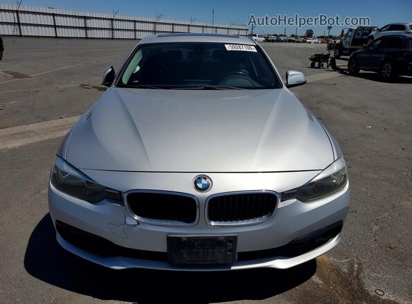 WBA8E1G56HNU14875 2017 BMW 3 SERIES Silver Widok z przodu