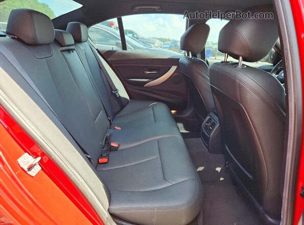 WBA8E1G5XGNU11573 2016 BMW 3 SERIES Red Հետևի նստատեղերի տեսք