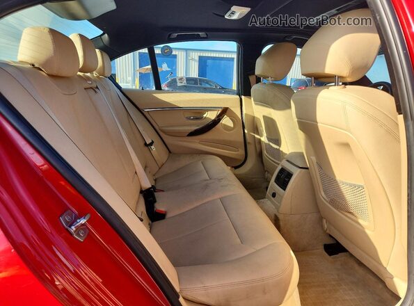 WBA8E3C58GK500433 2016 BMW 3 SERIES Red Հետևի նստատեղերի տեսք