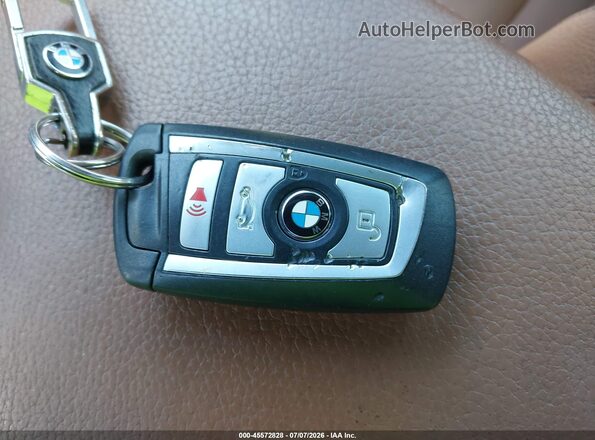 WBA8E3G54GNU05439 2016 BMW 3 SERIES Черный Вид панели приборов
