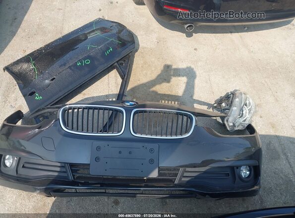 WBA8E5G56JNV02113 2018 BMW 3 SERIES Black Սարքավորումների վահանակի տեսք