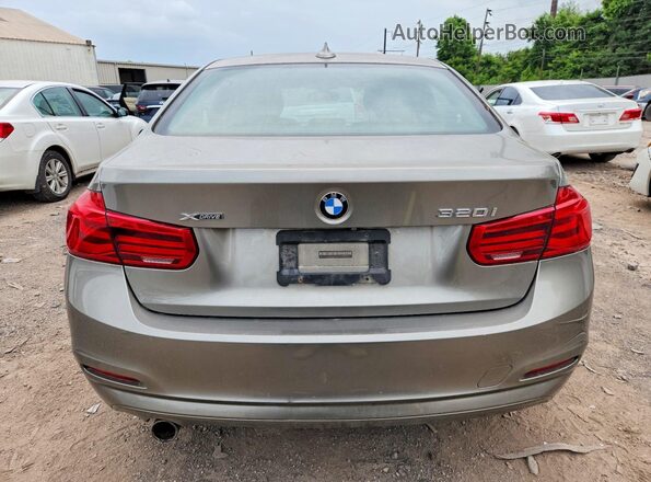 WBA8E5G57JNV03111 2018 BMW 3 SERIES Cream Հետևի տեսք