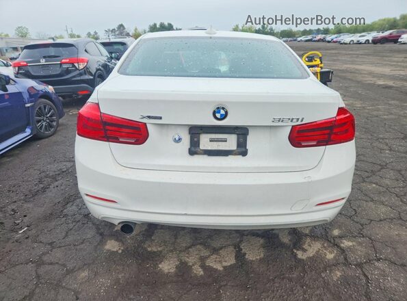 WBA8E5G59HNU41379 2017 BMW 3 SERIES Белый Вид сзади