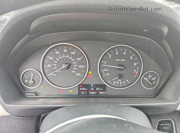 WBA8E5G59HNU41379 2017 BMW 3 SERIES Белый Вид щитка приборов