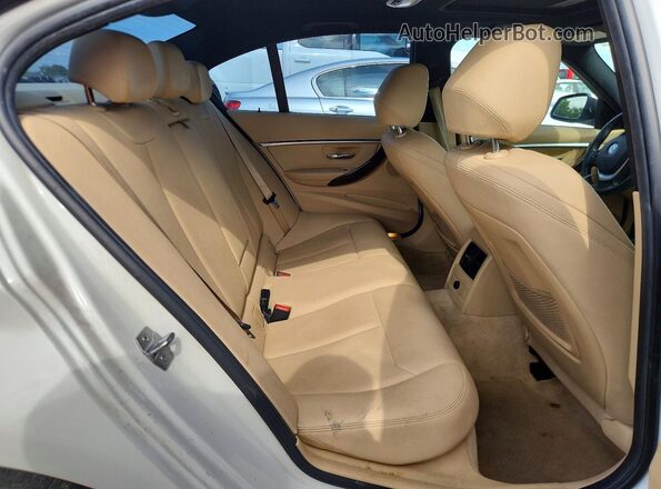 WBA8E9C58GK647869 2016 BMW 3 SERIES White Հետևի նստատեղերի տեսք