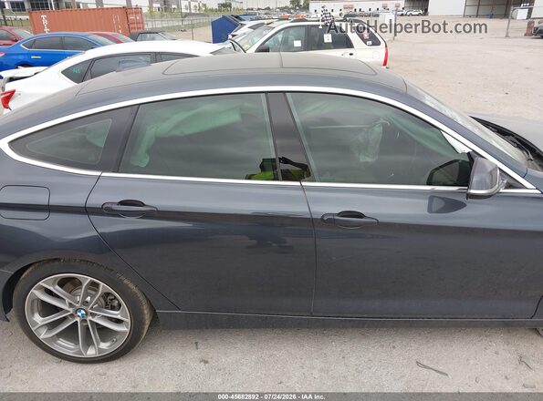 WBA8Z9C58JB219957 2018 BMW 3 SERIES Blue უკანა სალონის ხედი