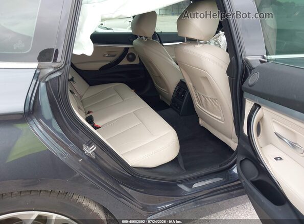 WBA8Z9C58JB219957 2018 BMW 3 SERIES Blue VIN კოდის სტიკერის ხედი