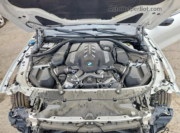 WBABC4C03RCR37470 2024 BMW M8 White Vista interior trasera