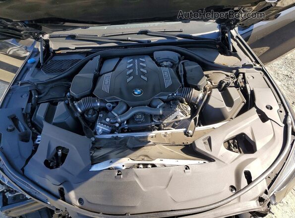 WBABC4C0XRCP92475 2024 BMW M8 Black Вид задньої частини салону