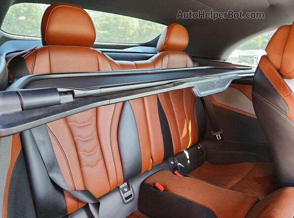 WBAFY4C06MCG49943 2021 BMW M8 Gray უკანა სავარძლების ხედი