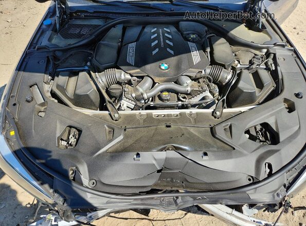 WBAFY4C06MCG49943 2021 BMW M8 Gray უკანა სალონის ხედი