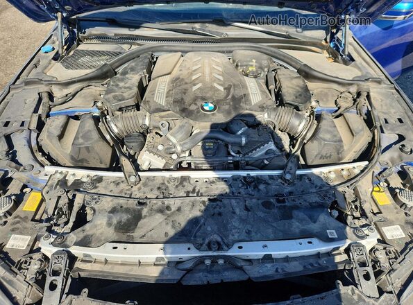 WBAFY4C57KBX39274 2019 BMW M8 Blue Widok wnętrza z tyłu