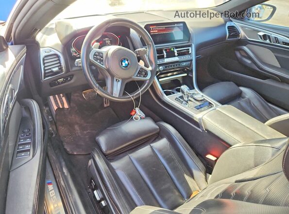 WBAFY4C57KBX39274 2019 BMW M8 Blue Widok deski rozdzielczej