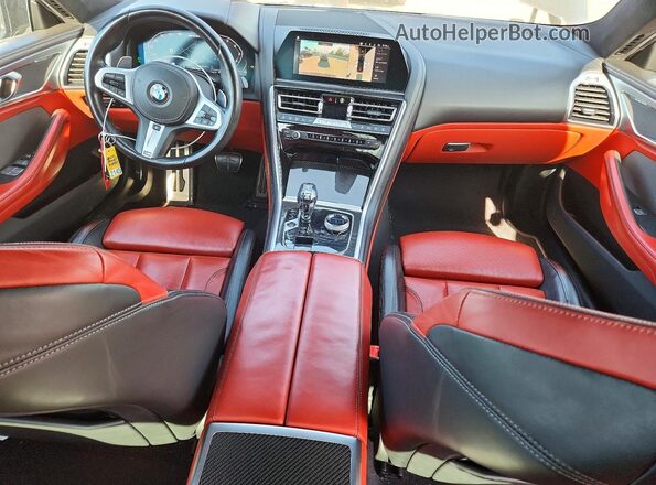 WBAGV8C00NCH86012 2022 BMW M8 Black Dashboard view
