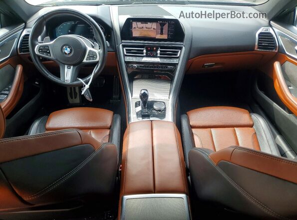WBAGV8C03NCK22206 2022 BMW M8 Black Вид панелі приладів