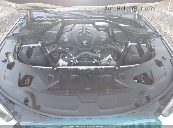 WBAGV8C05MCF63723 2021 BMW M8 White Вид ззаду