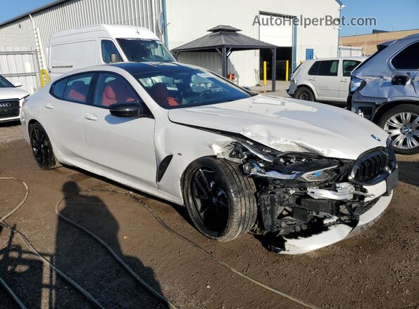 WBAGV8C09RCN94588 2024 BMW M8 White Delantero derecho