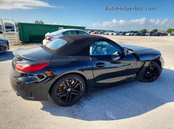 WBAHF3C06TWY50387 2026 BMW Z4 Black Tył prawy