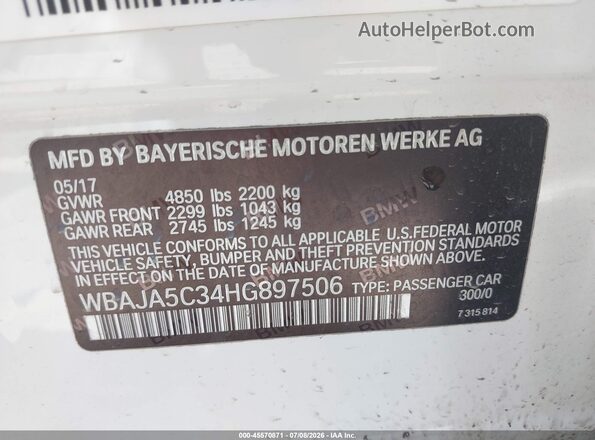 WBAJA5C34HG897506 2017 BMW 5 SERIES White Widok komory silnika