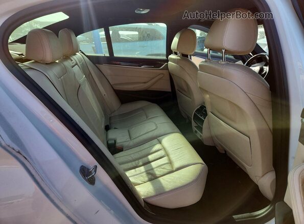 WBAJA5C3XHG456074 2017 BMW 5 SERIES White Հետևի նստատեղերի տեսք