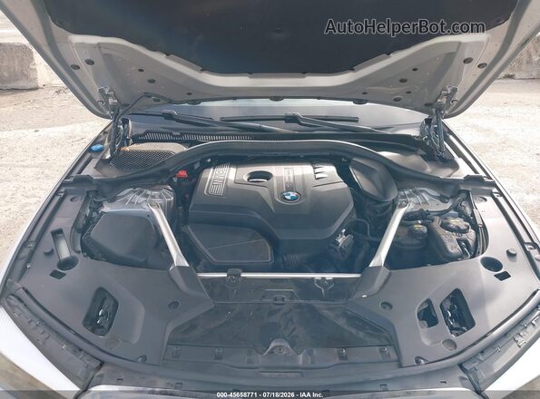 WBAJA5C50KBX86277 2019 BMW 5 SERIES Silver ძრავის განყოფილების ხედი