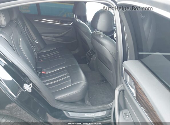 WBAJA5C53KWW07660 2019 BMW 5 SERIES Black Widok naklejki z numerem VIN