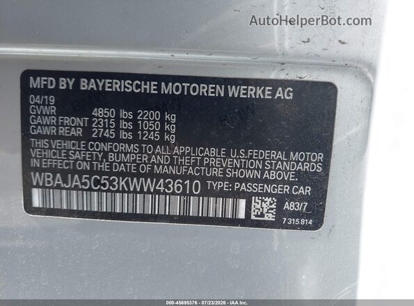 WBAJA5C53KWW43610 2019 BMW 5 SERIES Silver Widok komory silnika