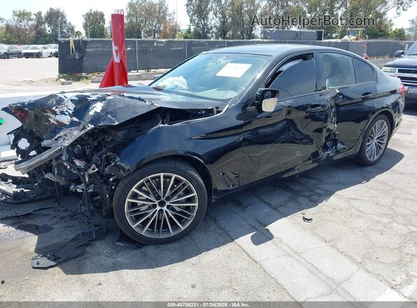 WBAJA5C54KWW39162 2019 BMW 5 SERIES Черный Передняя левая четверть