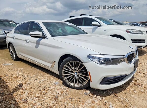 WBAJA5C55JG899675 2018 BMW 5 SERIES Белый Передняя правая четверть