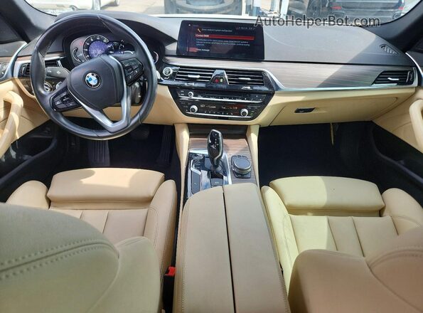 WBAJA5C55JG899675 2018 BMW 5 SERIES Белый Вид панели приборов