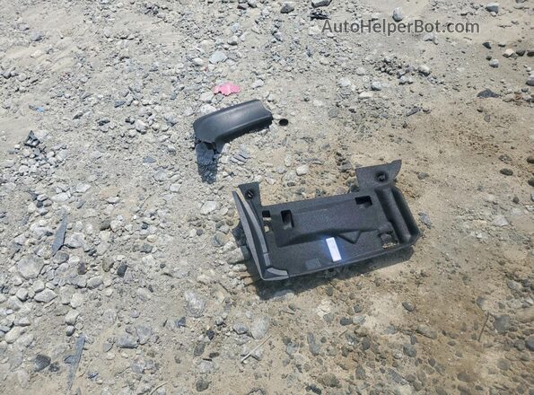 WBAJA5C58KWW05628 2019 BMW 5 SERIES Black Vista del compartimento del motor