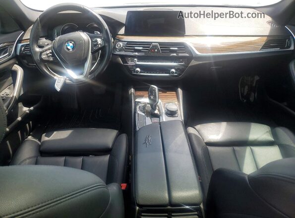 WBAJA5C58KWW05628 2019 BMW 5 SERIES Black Vista del salpicadero
