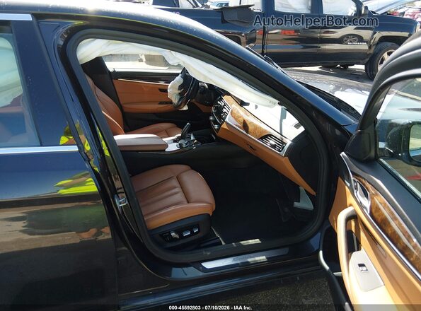 WBAJA7C51KWW02145 2019 BMW 5 SERIES Beige Widok wnętrza z przodu
