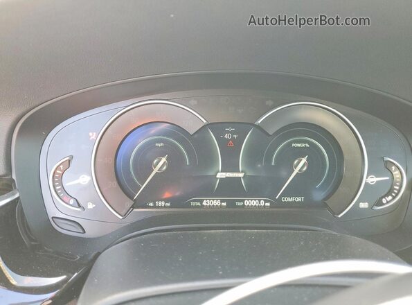 WBAJA9C50JB252749 2018 BMW 5 SERIES White Instrument cluster view